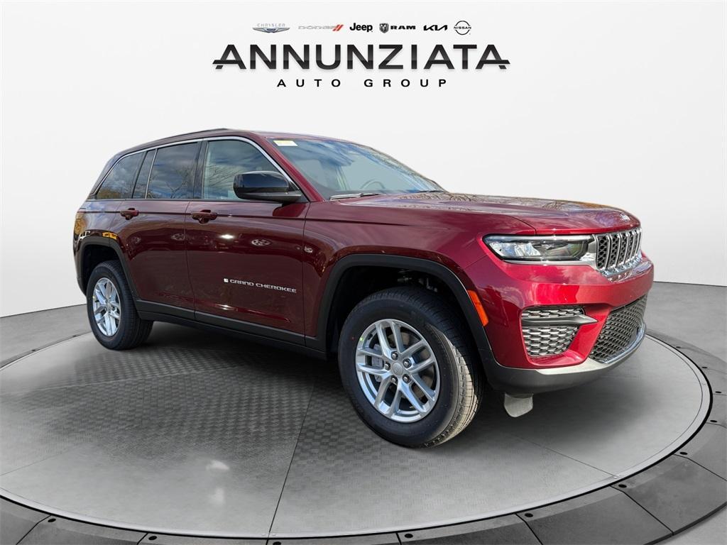 new 2025 Jeep Grand Cherokee car, priced at $40,420