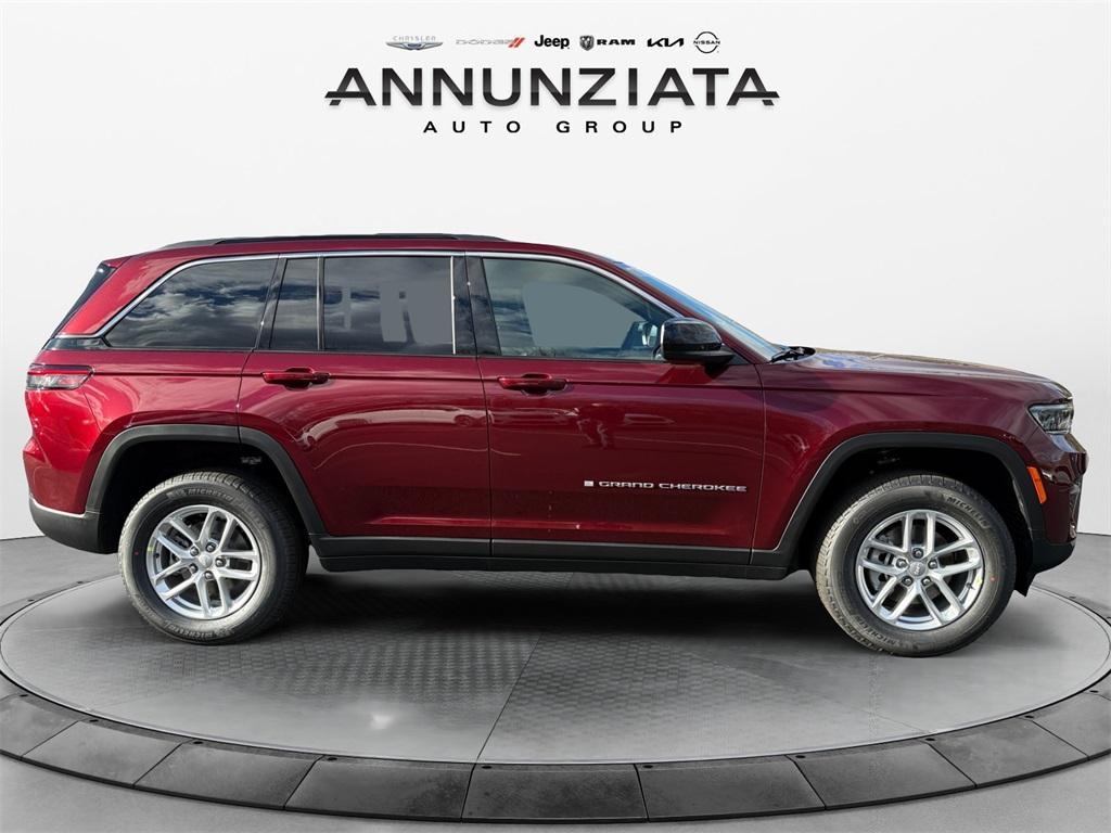new 2025 Jeep Grand Cherokee car, priced at $40,420