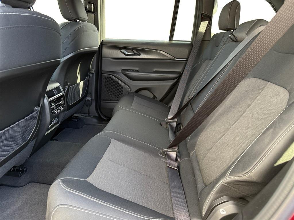 new 2025 Jeep Grand Cherokee car, priced at $40,420