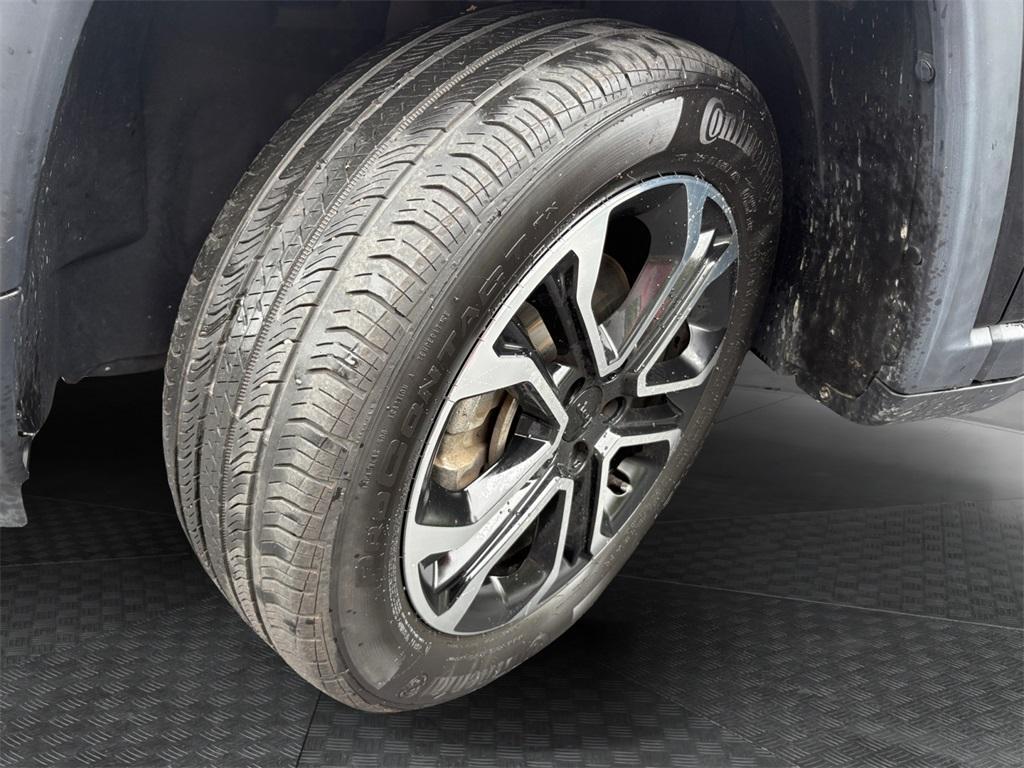 used 2022 Jeep Compass car, priced at $23,999