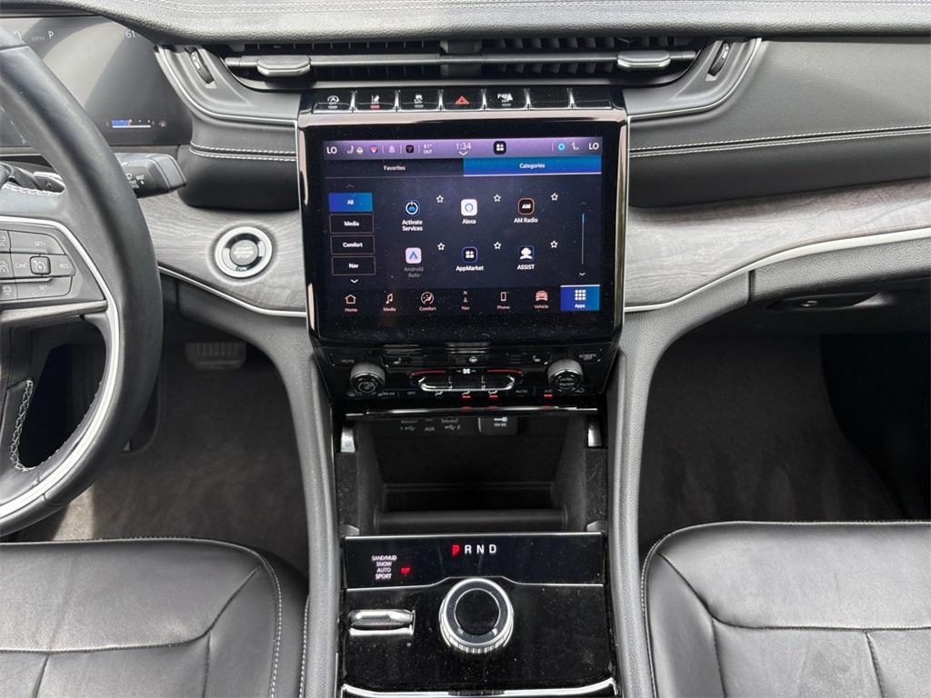 used 2022 Jeep Grand Cherokee car, priced at $33,399