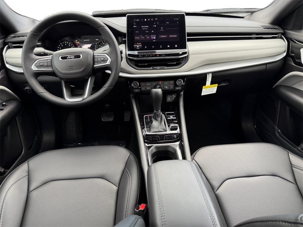 new 2025 Jeep Compass car, priced at $34,585