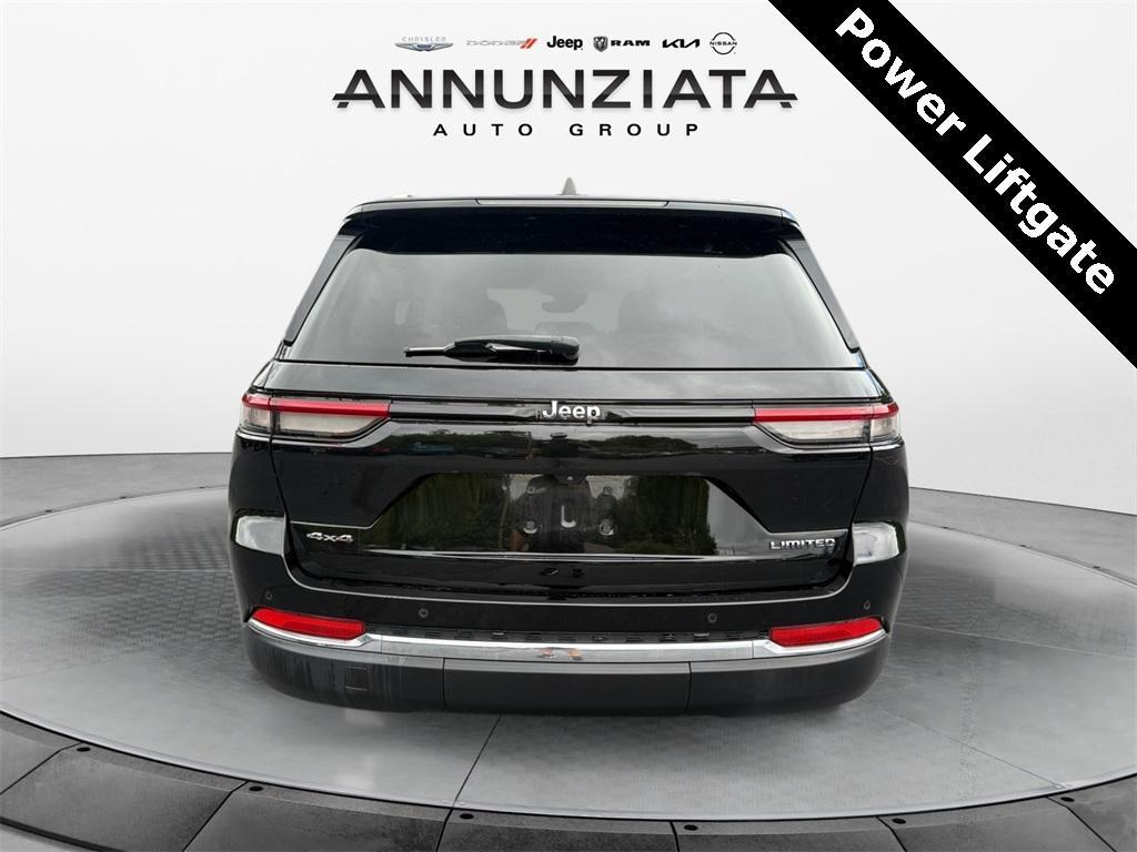 used 2022 Jeep Grand Cherokee car, priced at $32,999