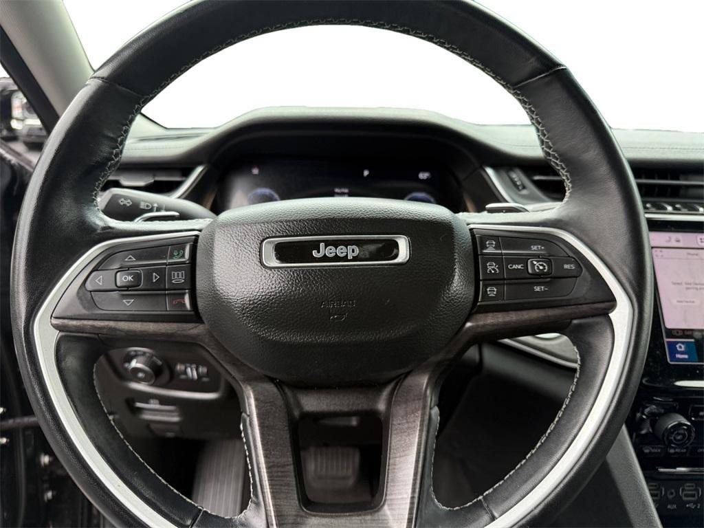 used 2022 Jeep Grand Cherokee car, priced at $32,999