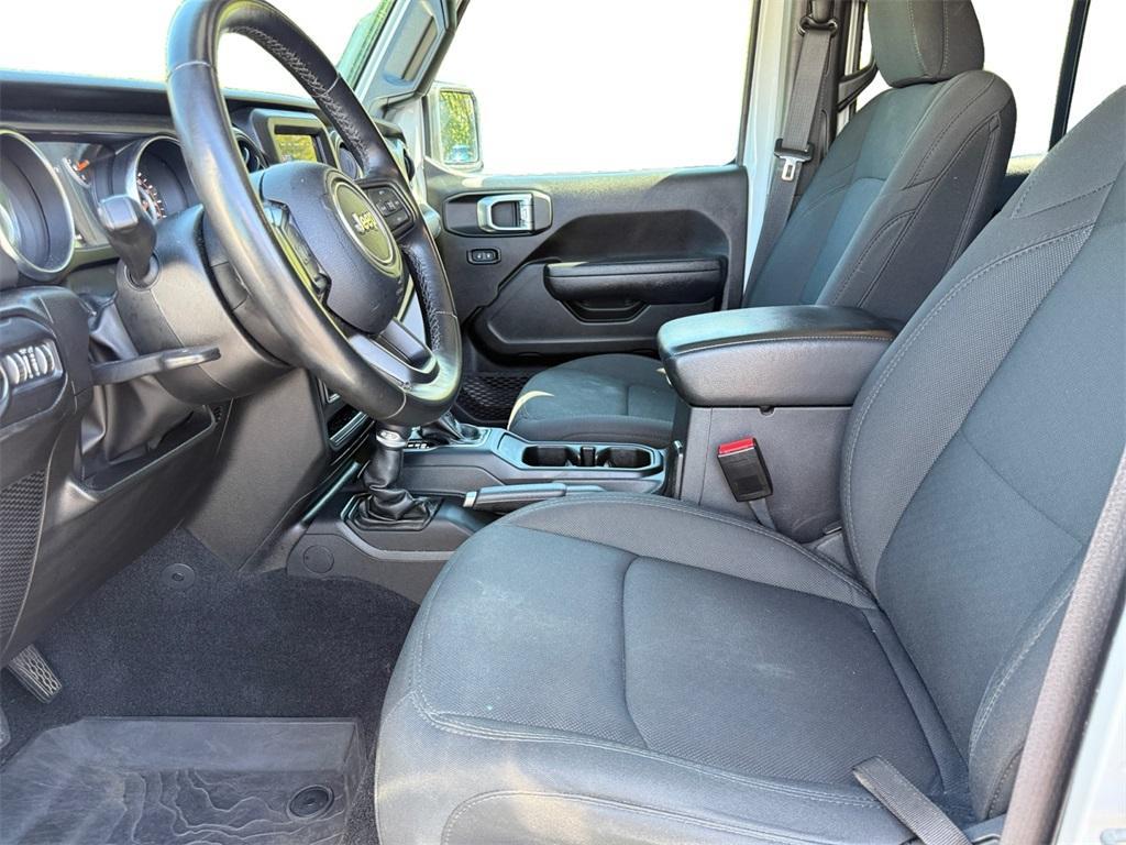 used 2022 Jeep Gladiator car, priced at $33,199