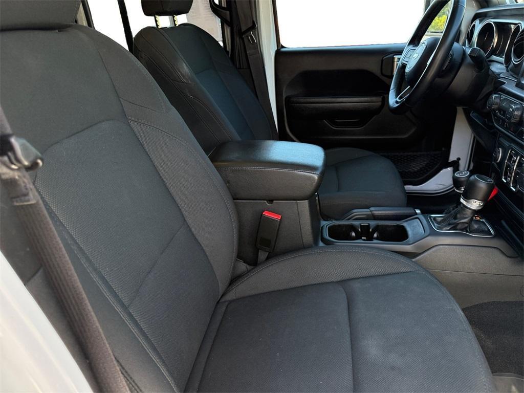 used 2022 Jeep Gladiator car, priced at $33,199
