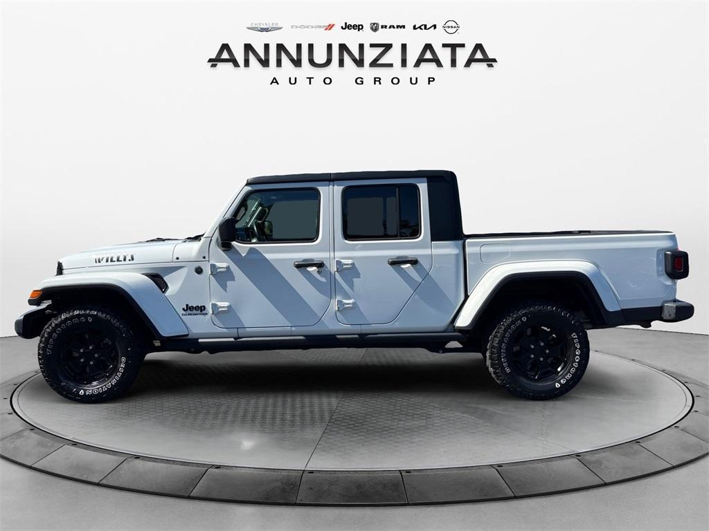 used 2022 Jeep Gladiator car, priced at $33,199
