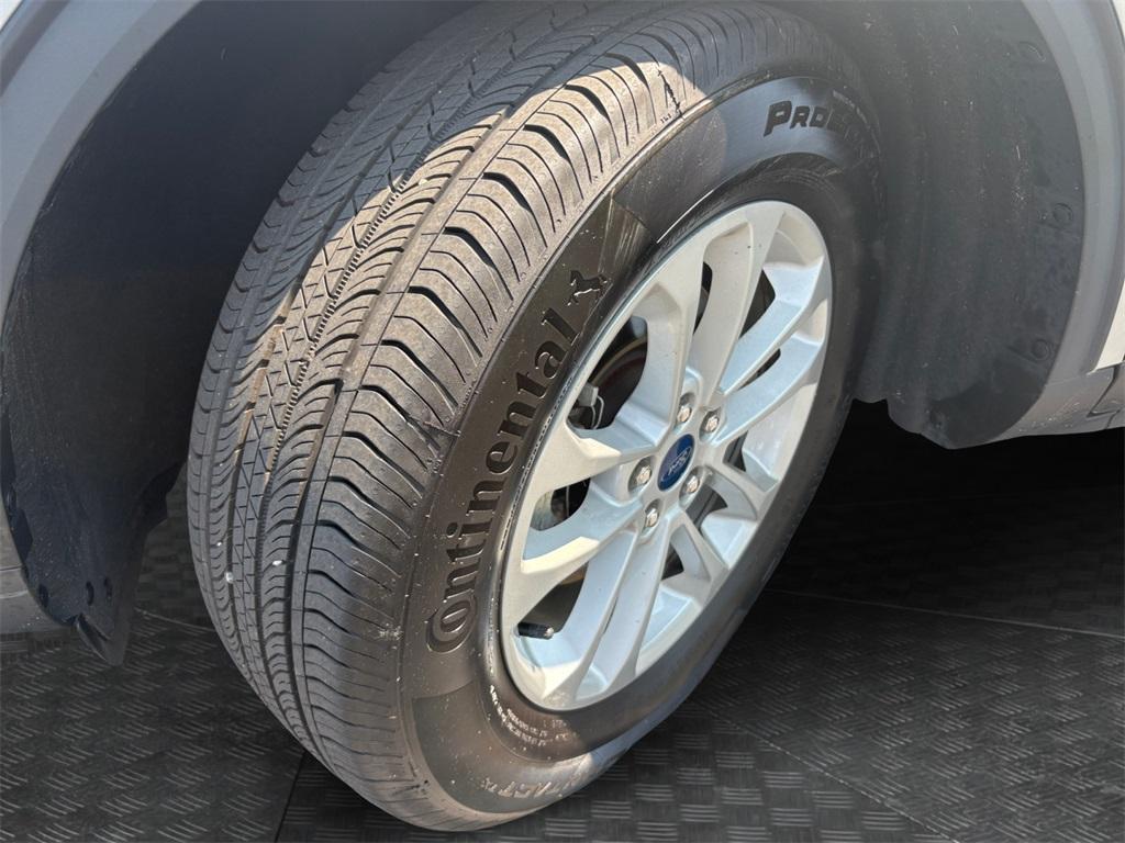 used 2022 Ford Escape car, priced at $24,099