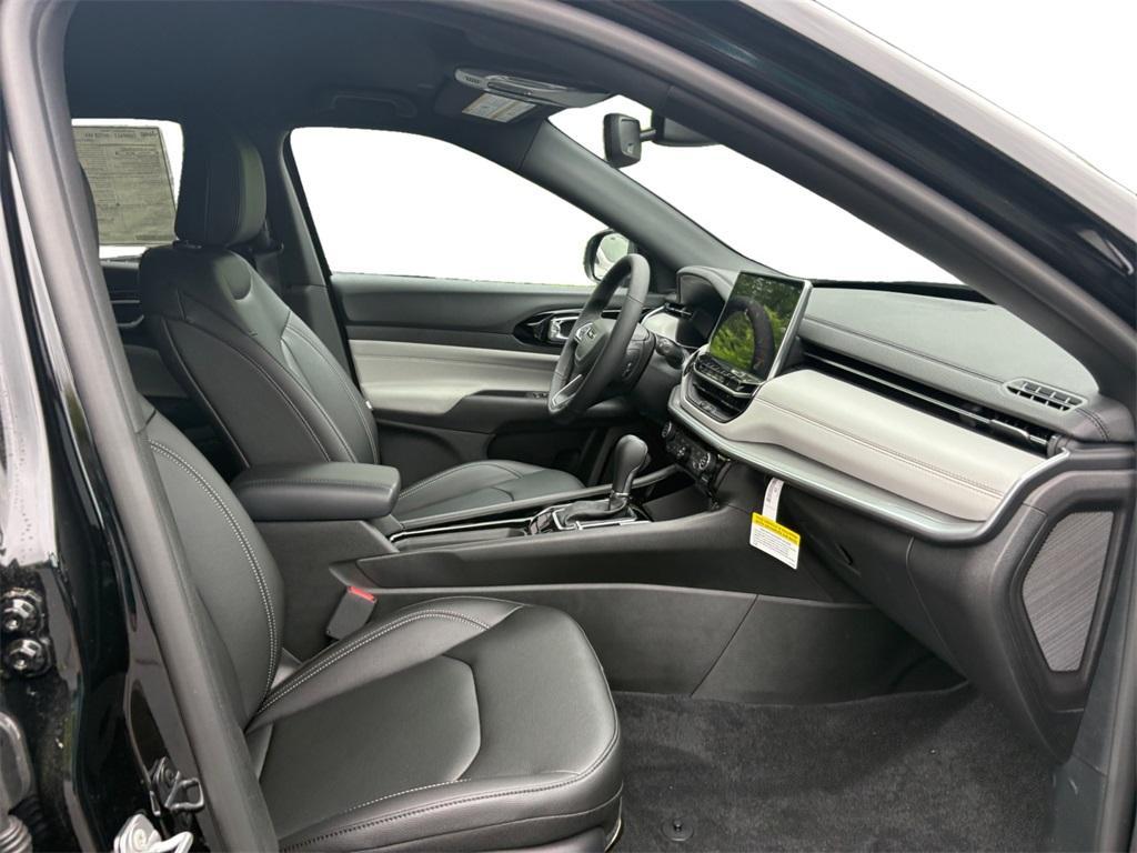 new 2025 Jeep Compass car, priced at $32,935