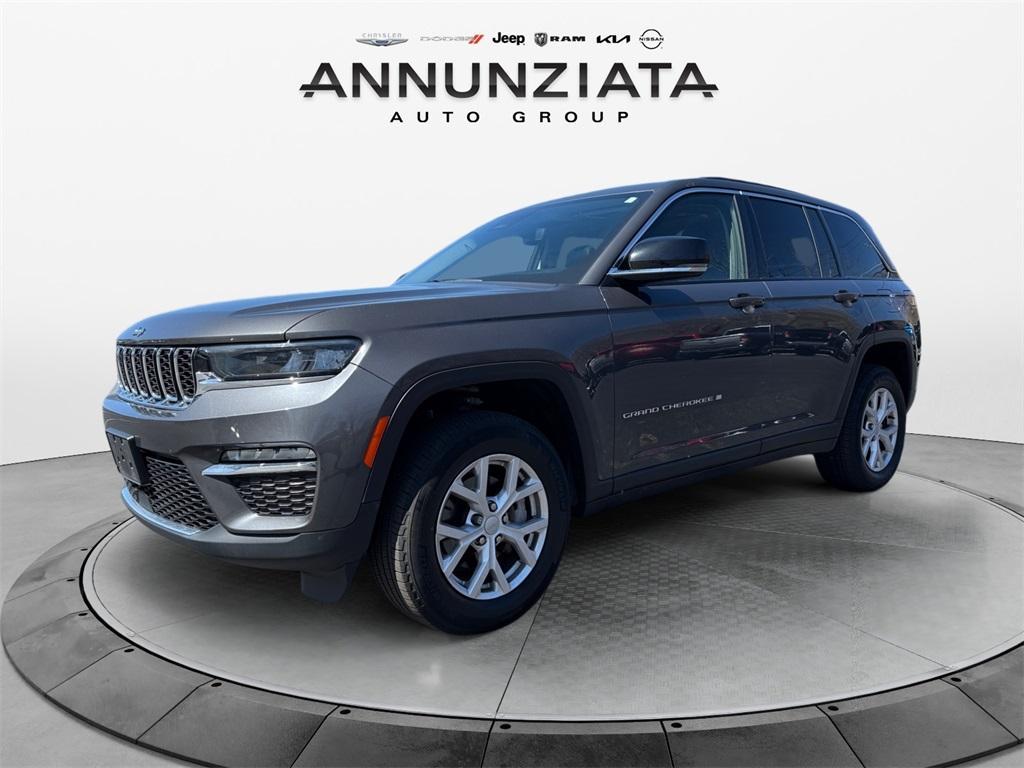 used 2022 Jeep Grand Cherokee car, priced at $34,999