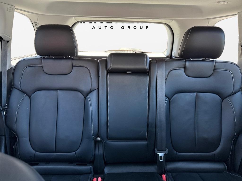 used 2022 Jeep Grand Cherokee car, priced at $34,999