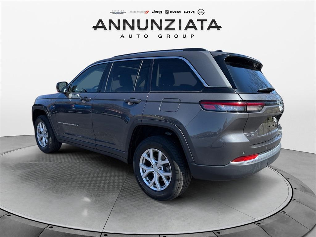 used 2022 Jeep Grand Cherokee car, priced at $34,999