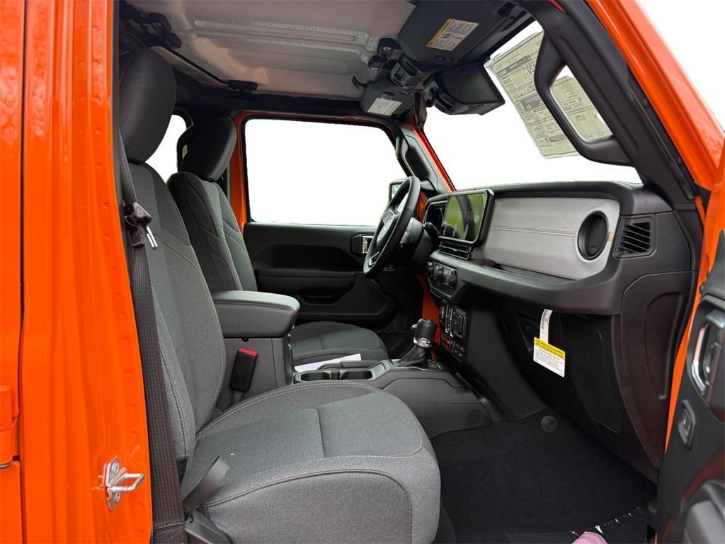 new 2025 Jeep Wrangler car, priced at $50,580