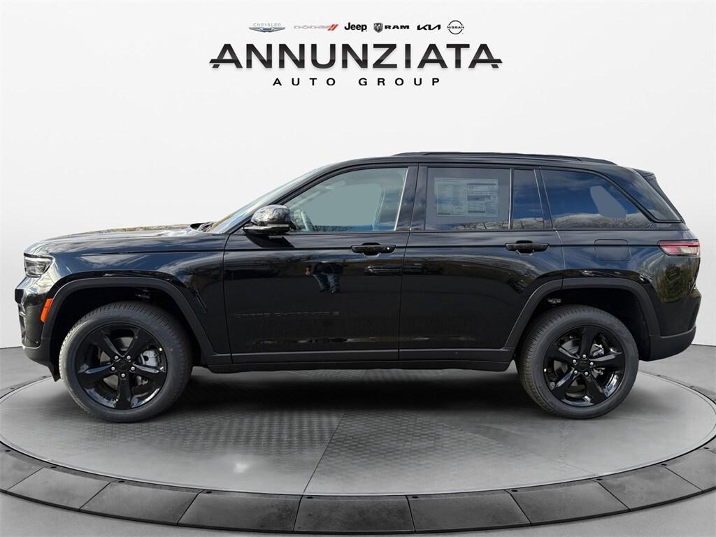 new 2025 Jeep Grand Cherokee car, priced at $51,910