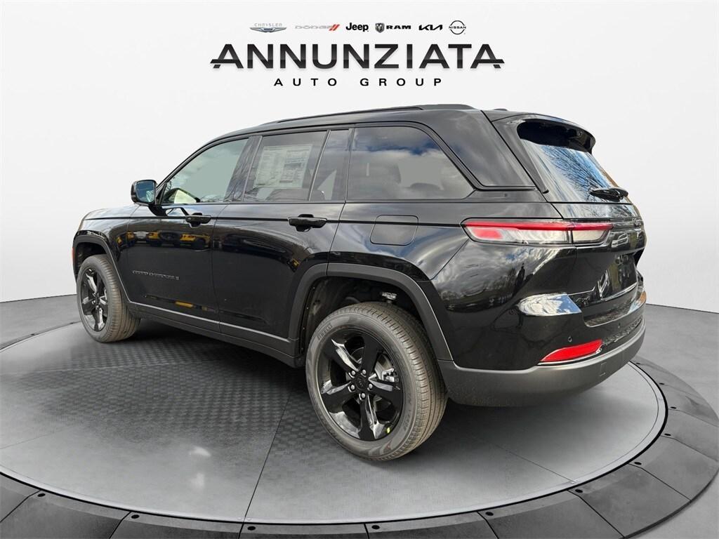 new 2025 Jeep Grand Cherokee car, priced at $51,910