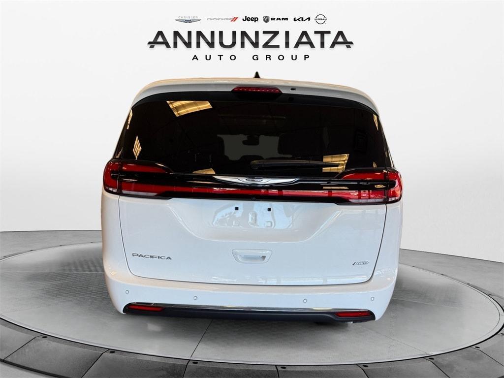 new 2025 Chrysler Pacifica car, priced at $47,348