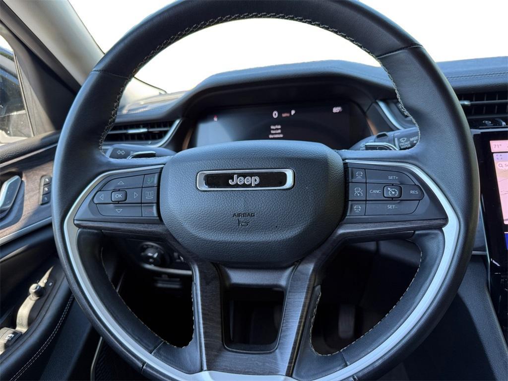 used 2022 Jeep Grand Cherokee L car, priced at $33,199