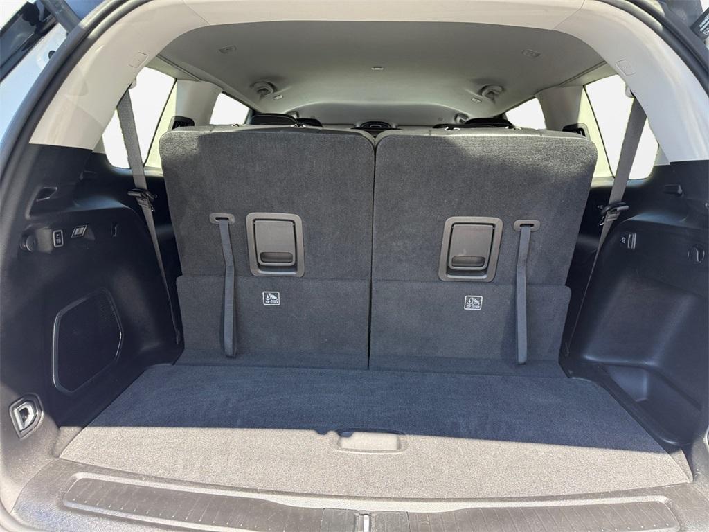 used 2022 Jeep Grand Cherokee L car, priced at $33,199