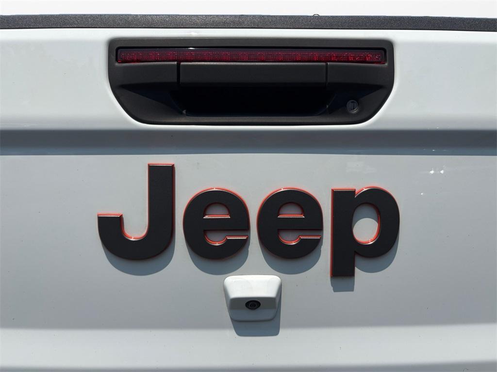 used 2023 Jeep Gladiator car, priced at $39,499
