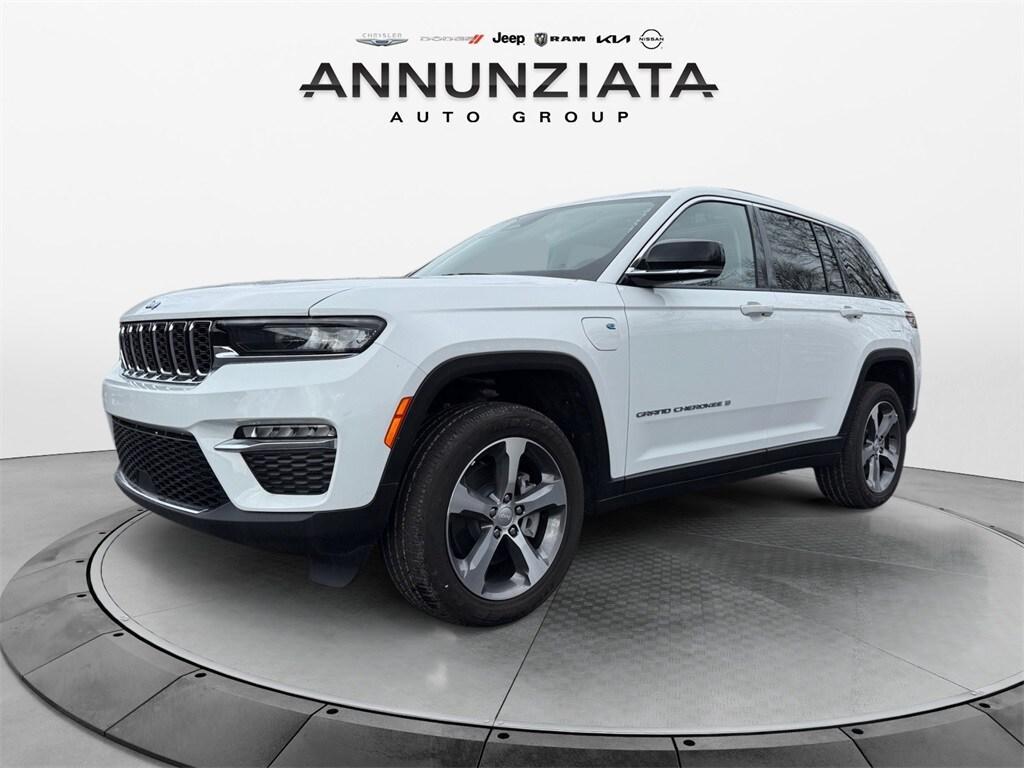 new 2022 Jeep Grand Cherokee 4xe car, priced at $49,655