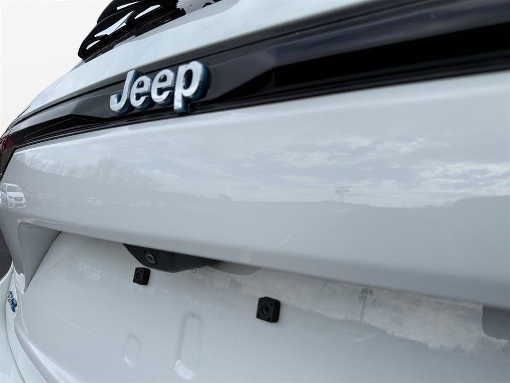 new 2022 Jeep Grand Cherokee 4xe car, priced at $49,655