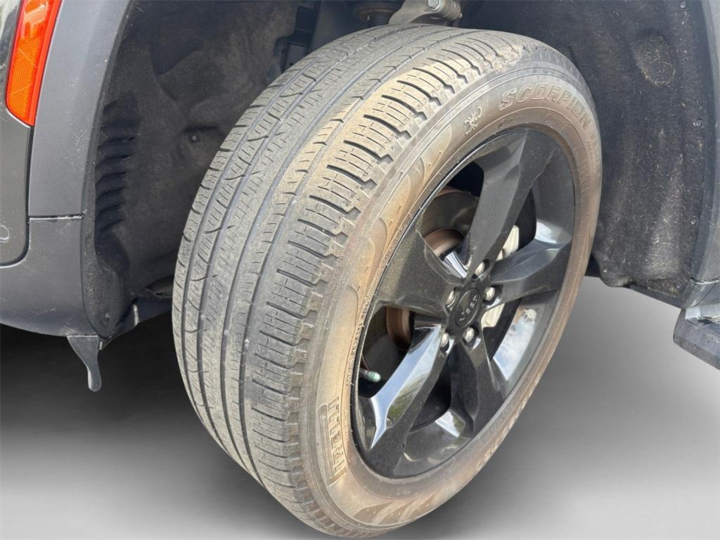 used 2023 Jeep Grand Cherokee car, priced at $37,399