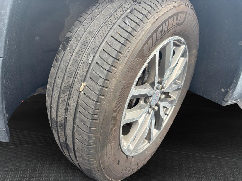 used 2019 GMC Acadia car, priced at $22,495