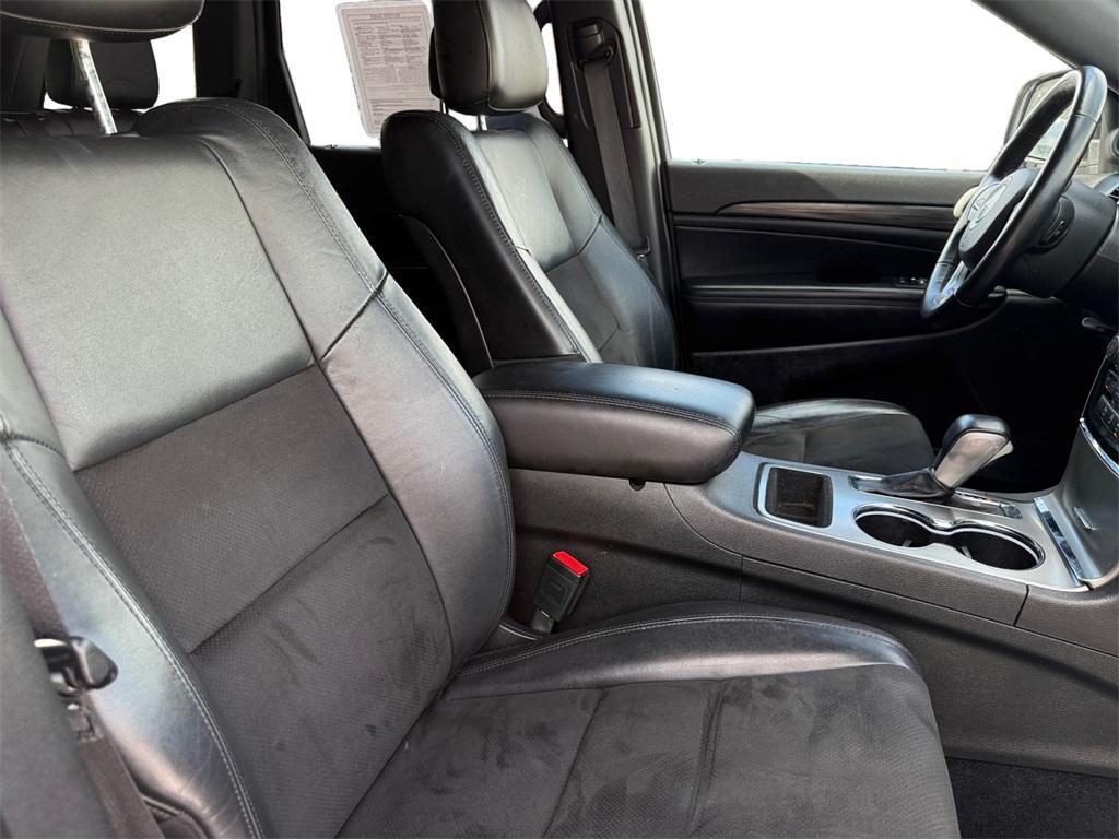 used 2021 Jeep Grand Cherokee car, priced at $25,179