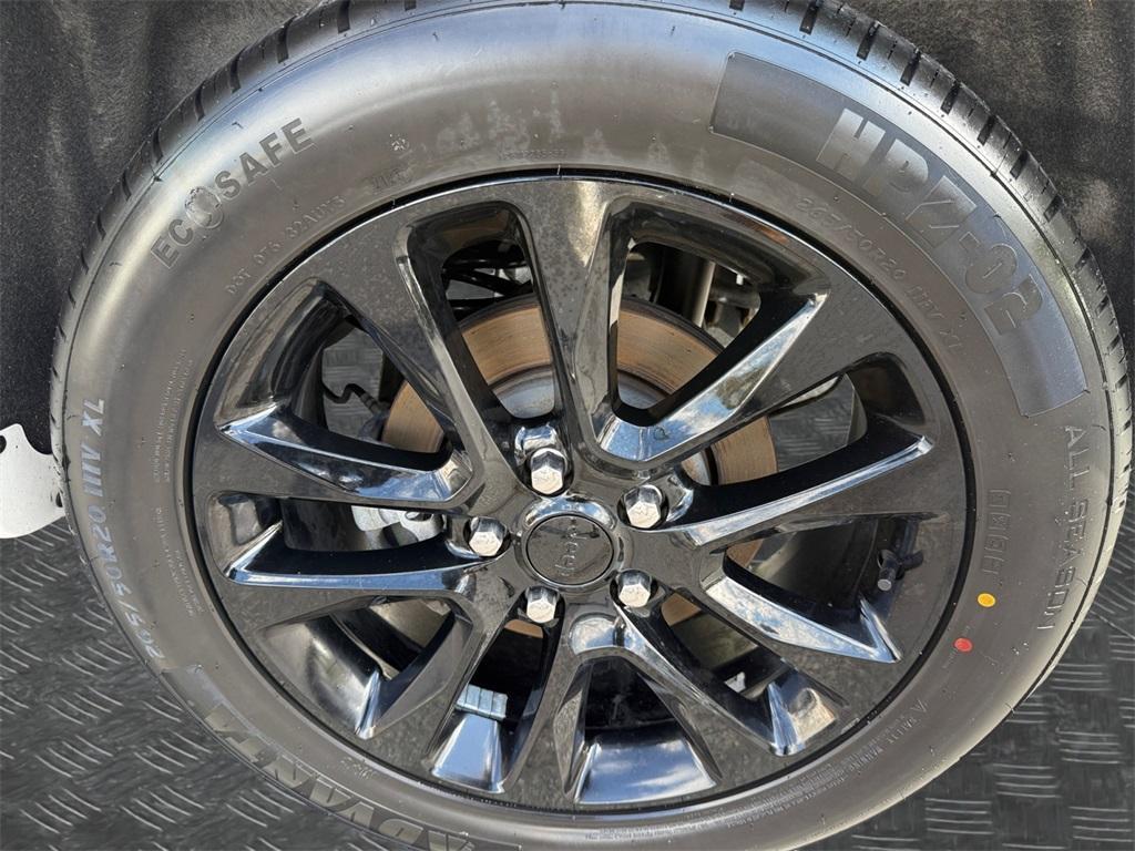 used 2021 Jeep Grand Cherokee car, priced at $25,179