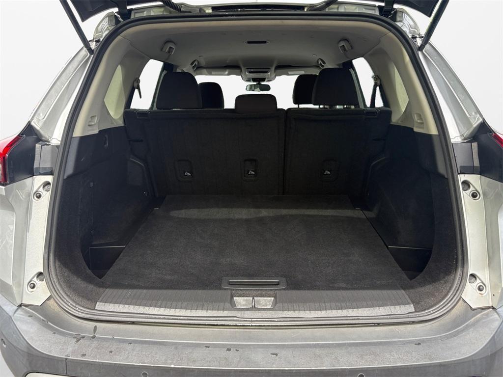 used 2022 Nissan Rogue car, priced at $21,999
