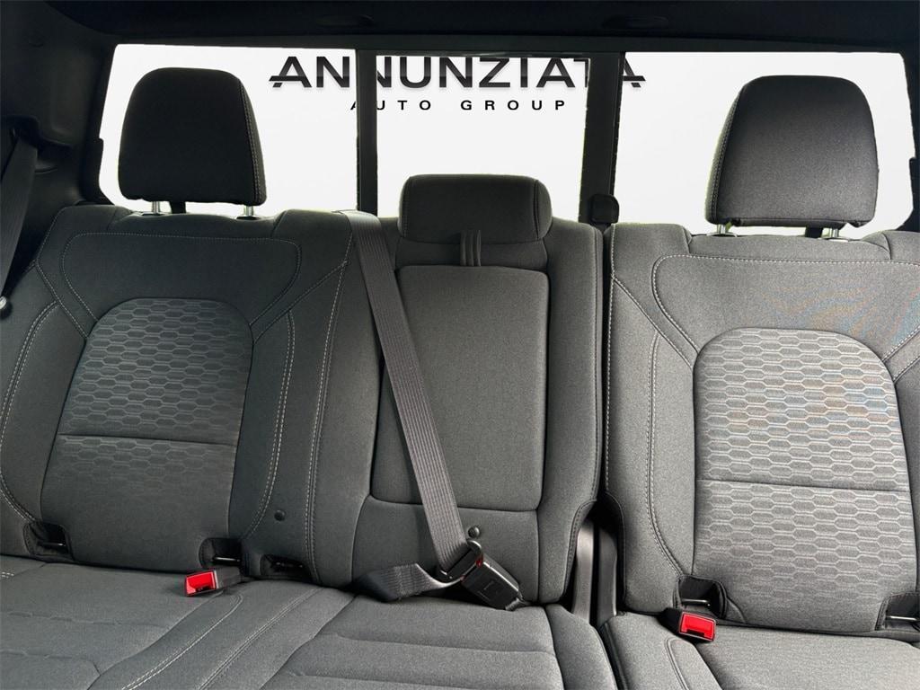 new 2025 Ram 1500 car, priced at $53,187