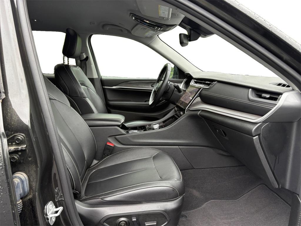 used 2022 Jeep Grand Cherokee L car, priced at $36,199