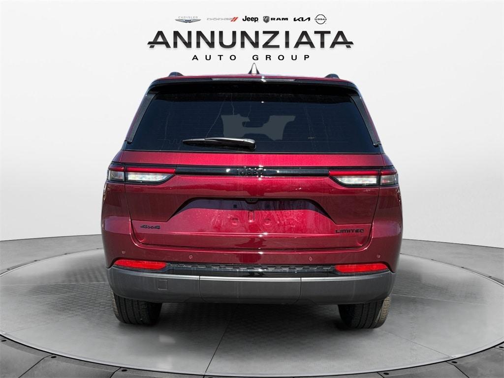 new 2025 Jeep Grand Cherokee car, priced at $49,921