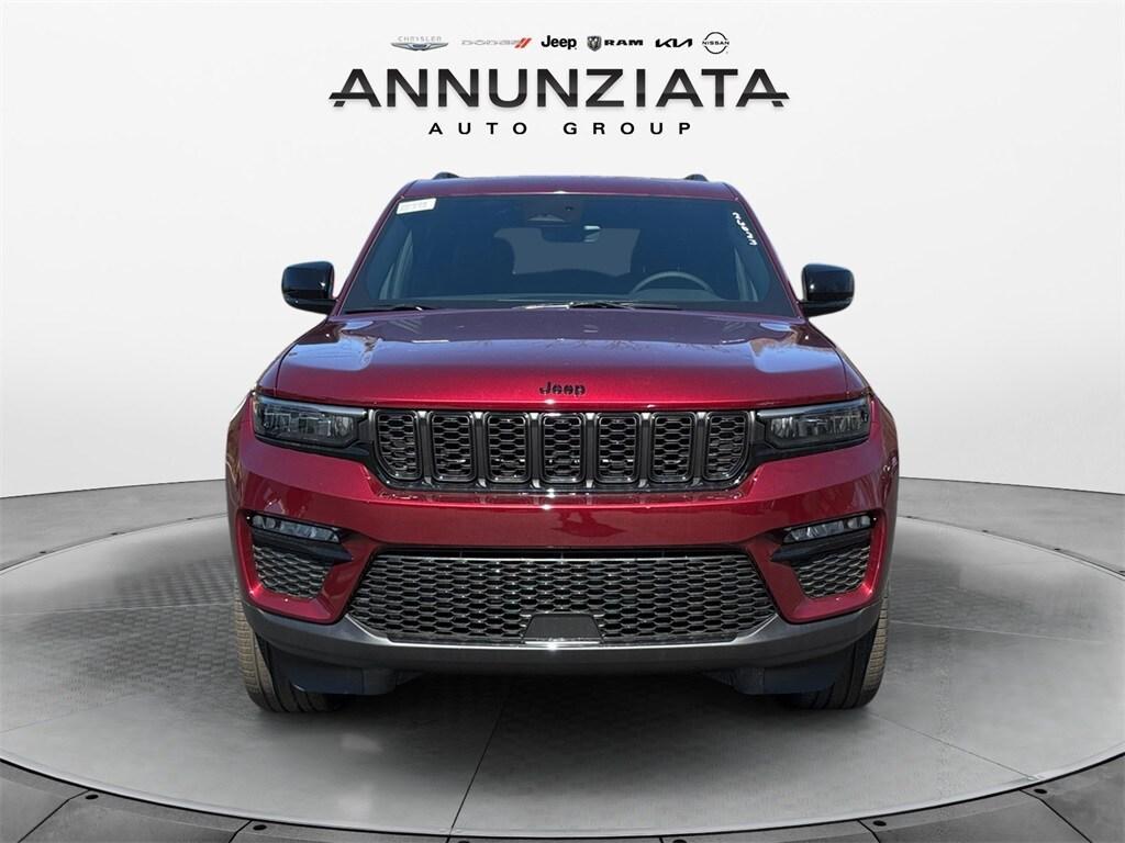 new 2025 Jeep Grand Cherokee car, priced at $49,921