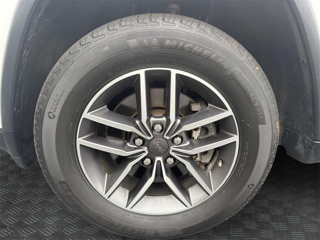 used 2022 Jeep Grand Cherokee WK car, priced at $30,699