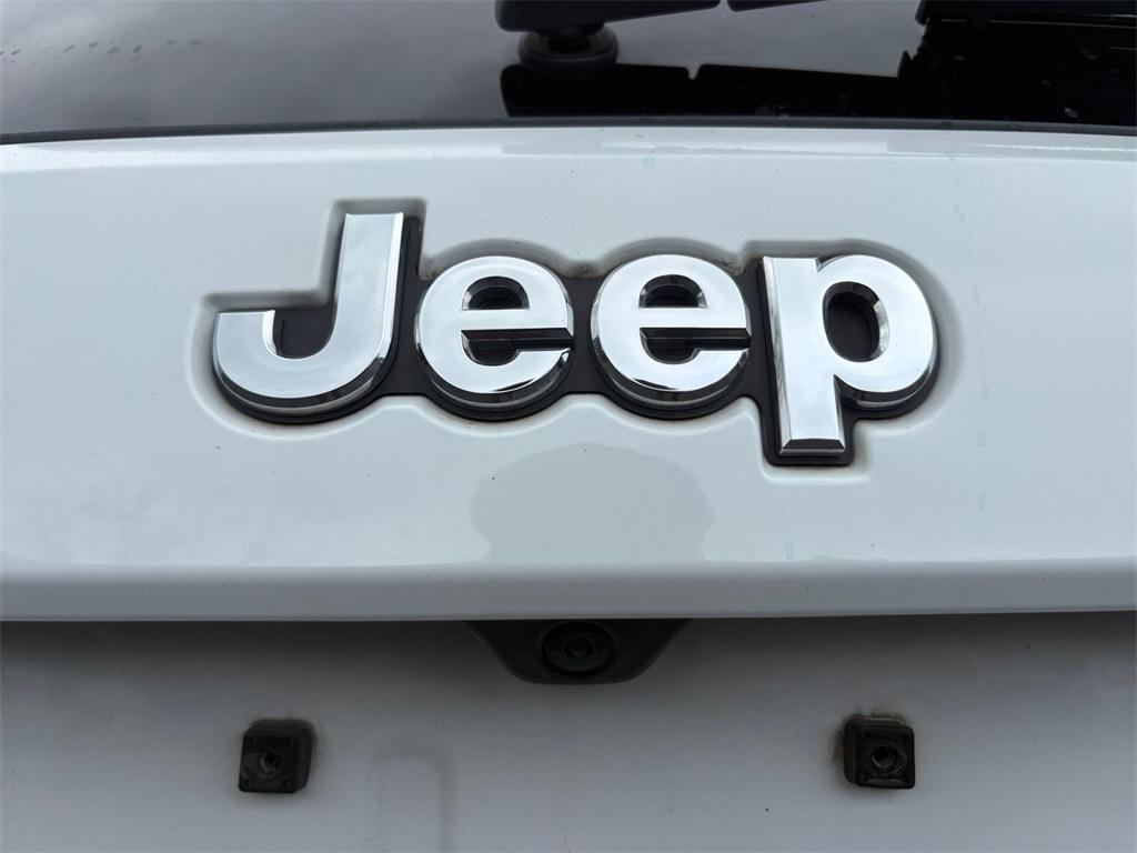 used 2022 Jeep Grand Cherokee WK car, priced at $30,699