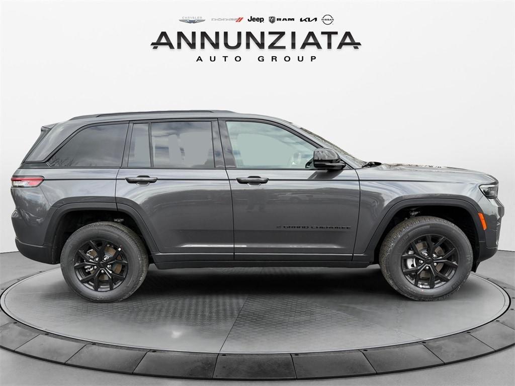new 2025 Jeep Grand Cherokee car, priced at $43,510