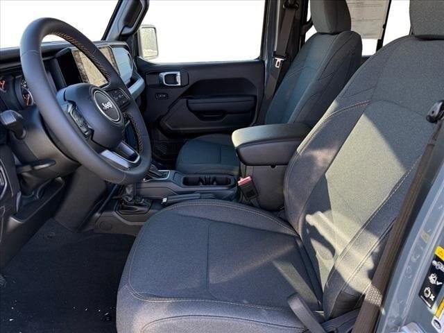 new 2025 Jeep Wrangler car, priced at $44,750