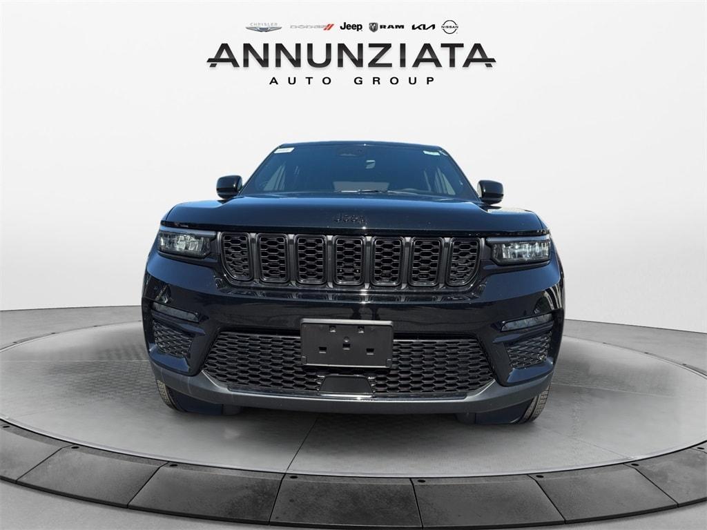 new 2025 Jeep Grand Cherokee car, priced at $48,985