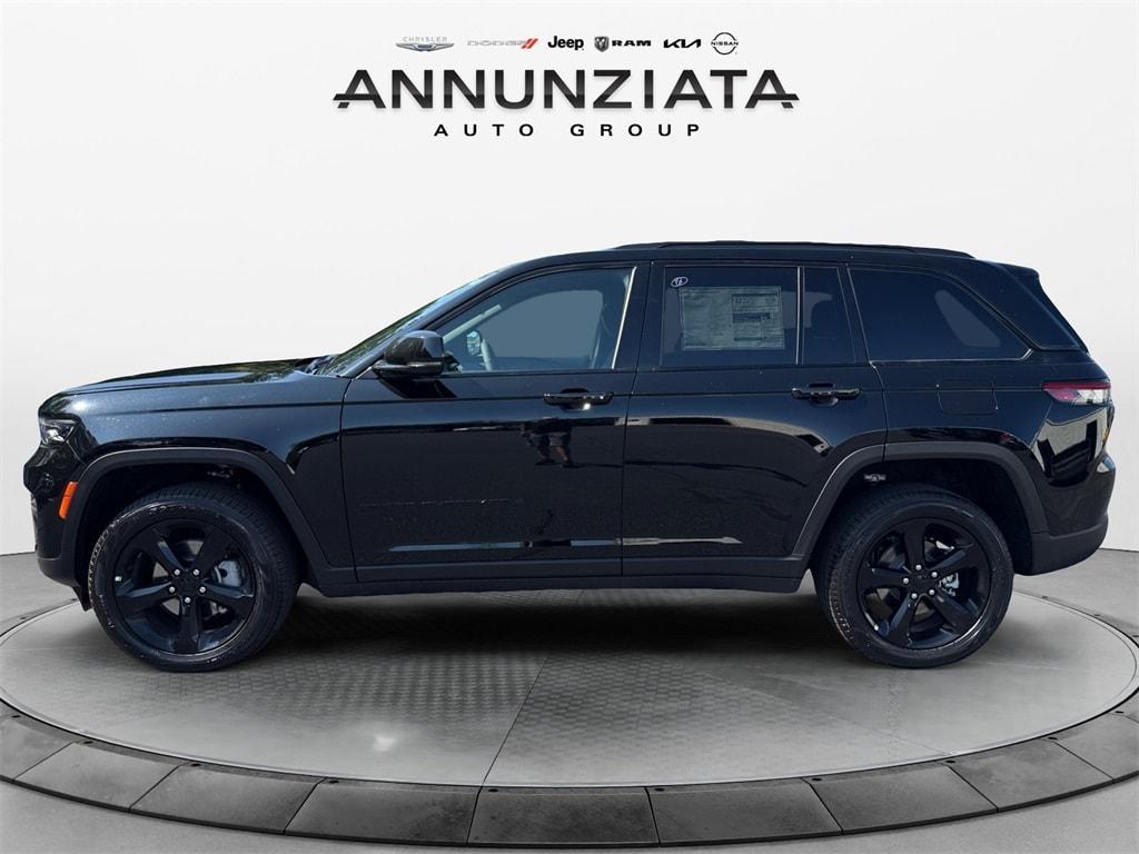 new 2025 Jeep Grand Cherokee car, priced at $48,985