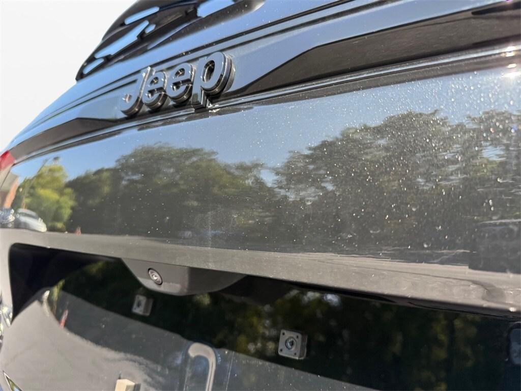 new 2025 Jeep Grand Cherokee car, priced at $48,985