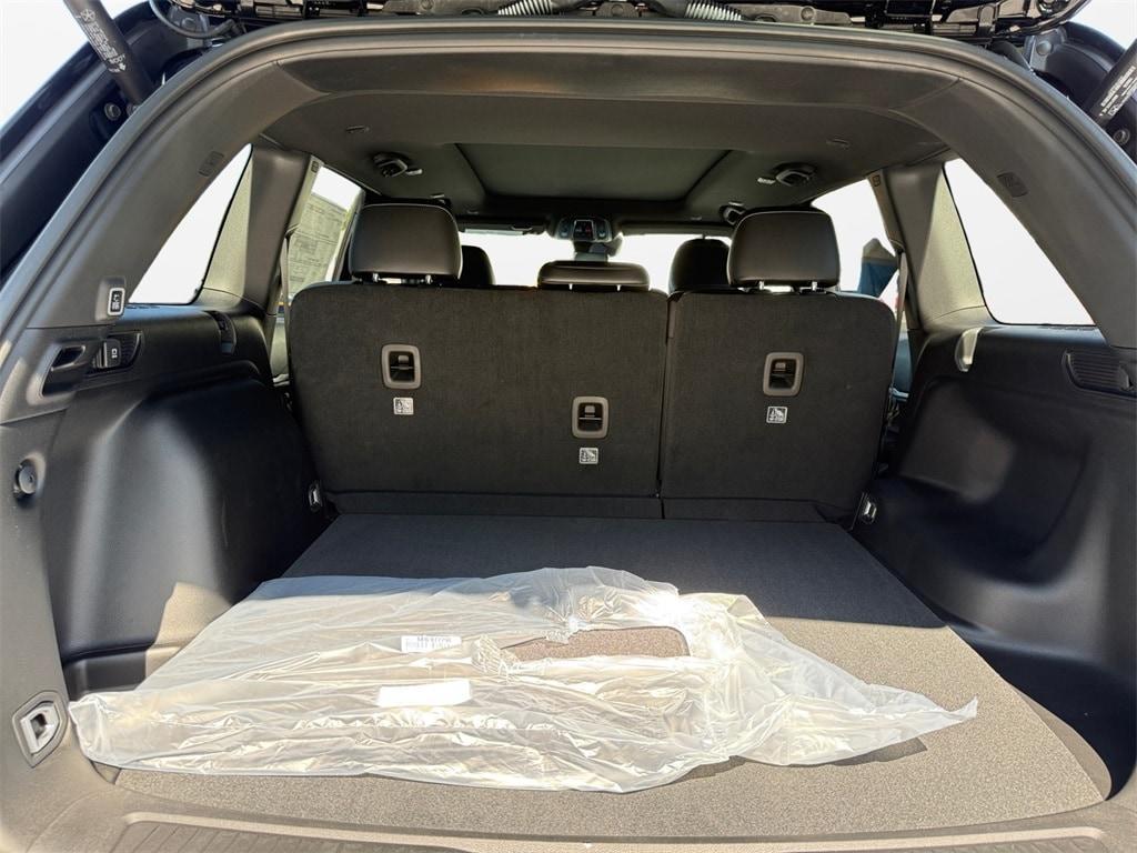 new 2025 Jeep Grand Cherokee car, priced at $48,985