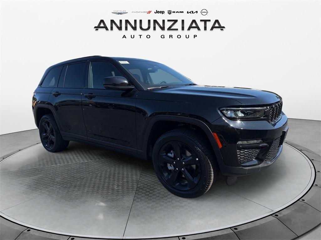 new 2025 Jeep Grand Cherokee car, priced at $48,985