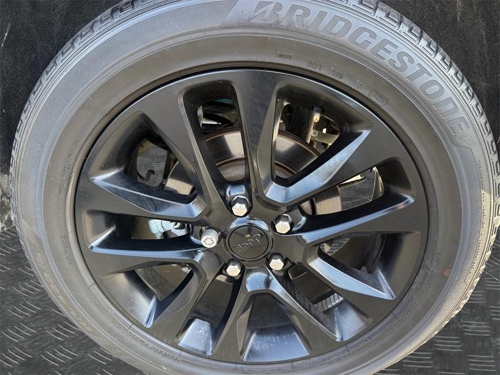 used 2022 Jeep Grand Cherokee WK car, priced at $27,999