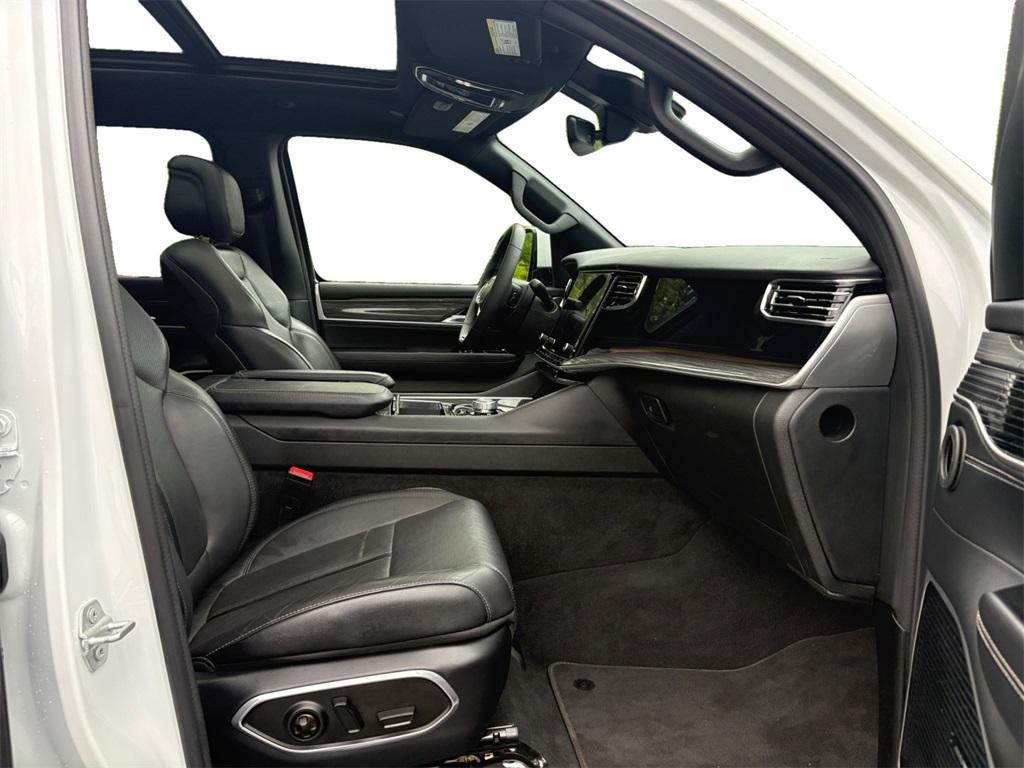 used 2022 Jeep Wagoneer car, priced at $52,999