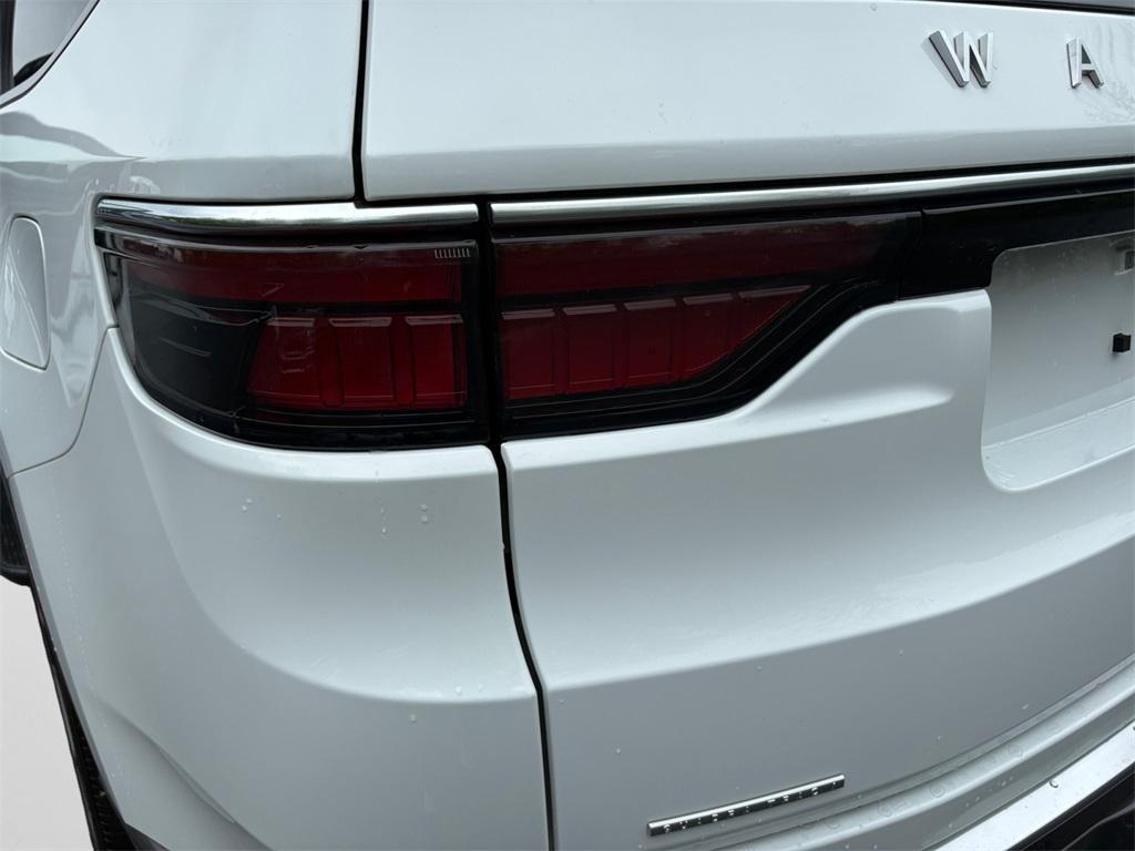 used 2022 Jeep Wagoneer car, priced at $52,999