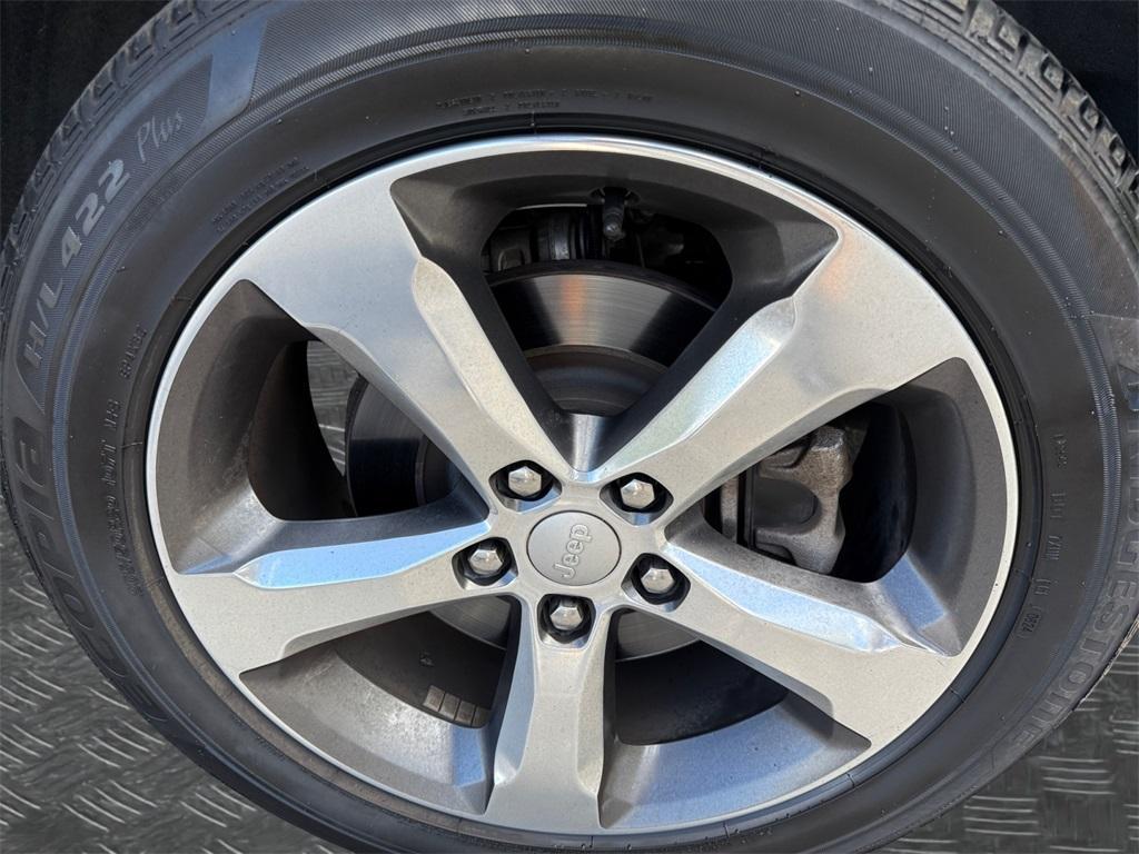 used 2021 Jeep Grand Cherokee L car, priced at $32,599