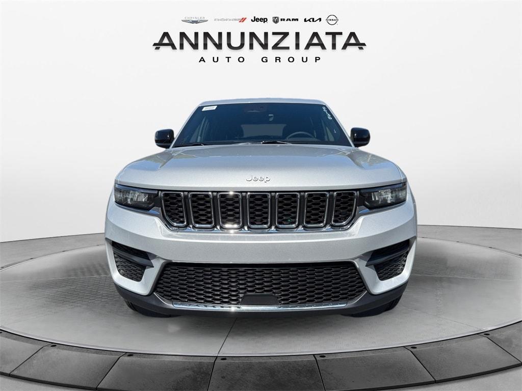 new 2025 Jeep Grand Cherokee car, priced at $42,920