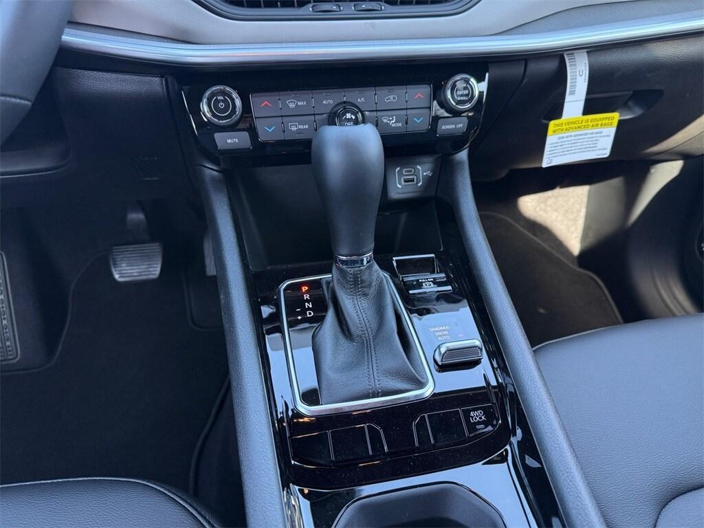 new 2025 Jeep Compass car, priced at $31,840