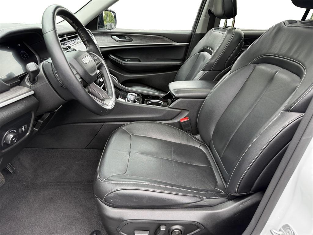used 2022 Jeep Grand Cherokee L car, priced at $32,999